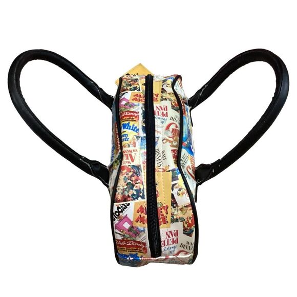 Disney Park Resort Mickey Mouse Small Duffle Hand Bag with Attached ID Wallet Vi - Picture 3 of 9